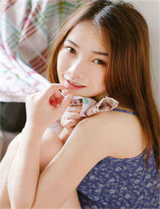铃原爱蜜莉灰毛衣